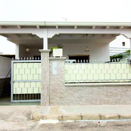 100 Mt Dal Mare Bilo Spagna 3* Porto Cesareo